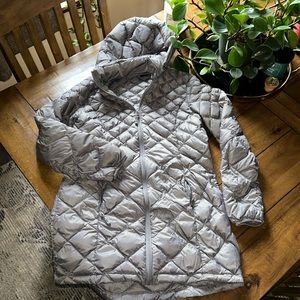 32 degrees woman’s jacket - silver gray size Medium, EUC, light but warm